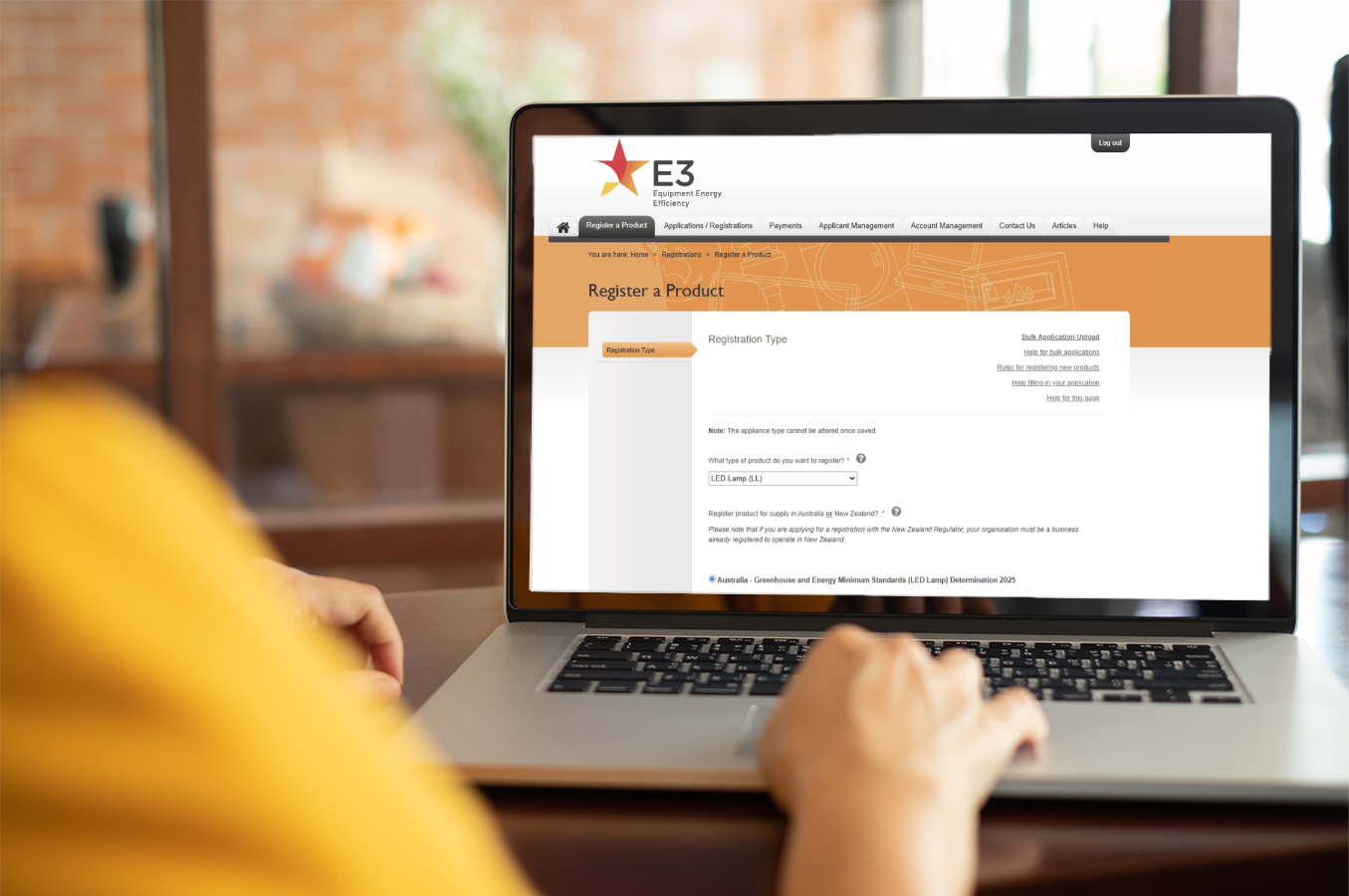 Person starting the LED lamp registration form