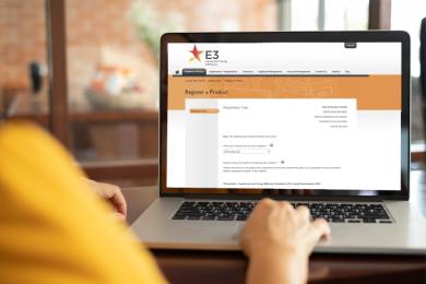 Person starting the LED lamp registration form