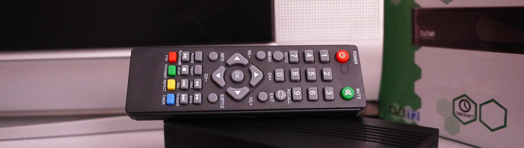 Set-top box for receiving video and TV signal